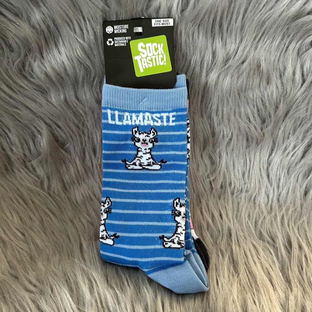 Sock Tastic Llama Socks Womens One Size Fits Most 6-11 Moisture Wicking Two Pair
